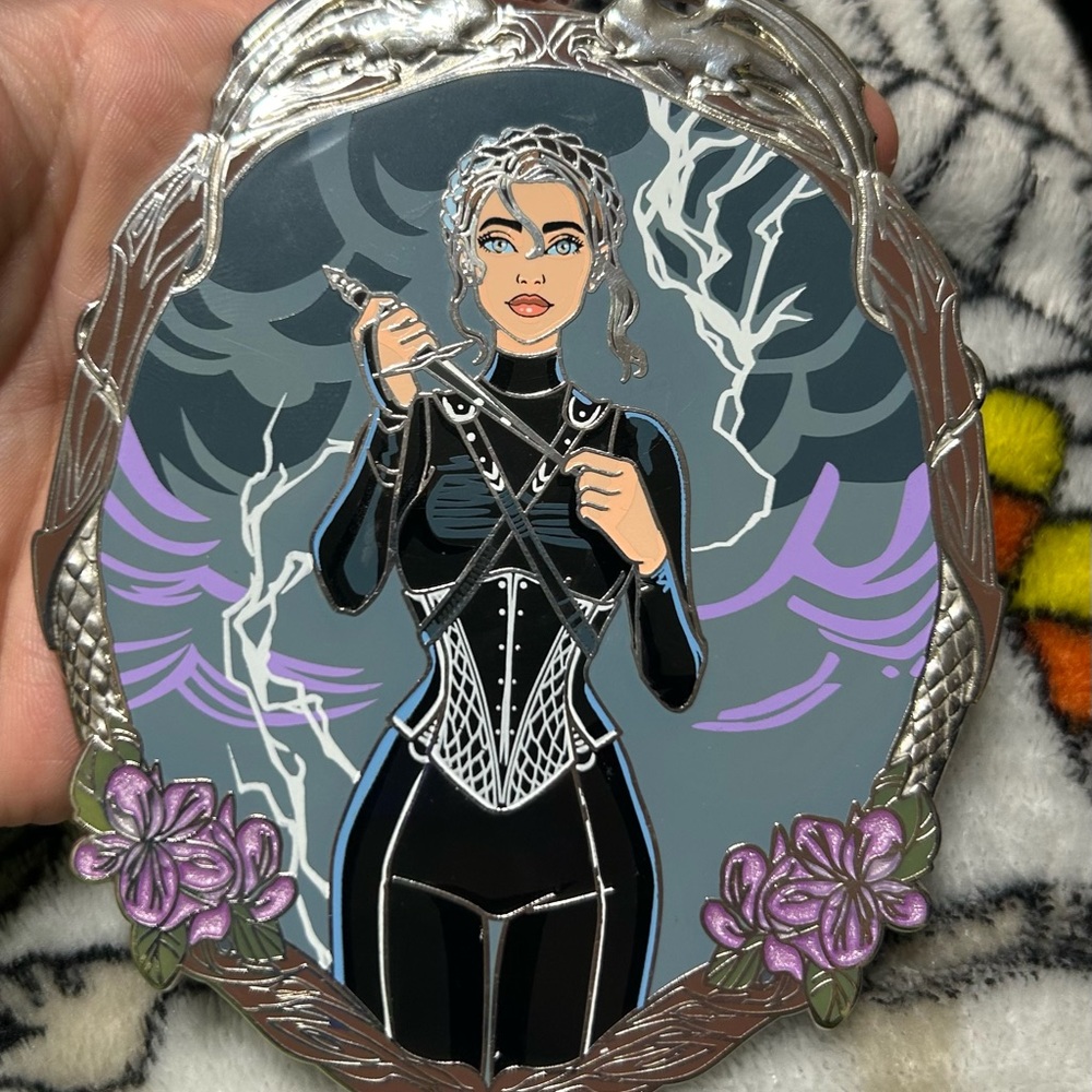 Jumbo Violet Pin